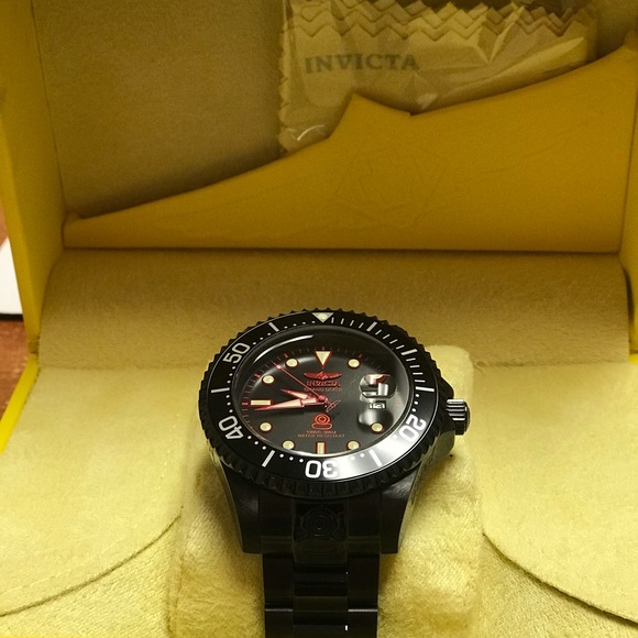 Invicta Grand Diver men’s watch main image 4